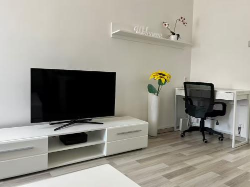 546efa02-9d37-4138-8836-12d24918b787